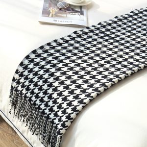 Classic black white INS-style cotton soft blanket for  sofa bed