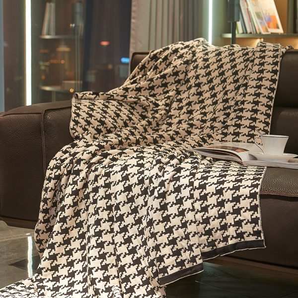 Classic black white INS-style cotton soft blanket for  sofa bed - Image 4
