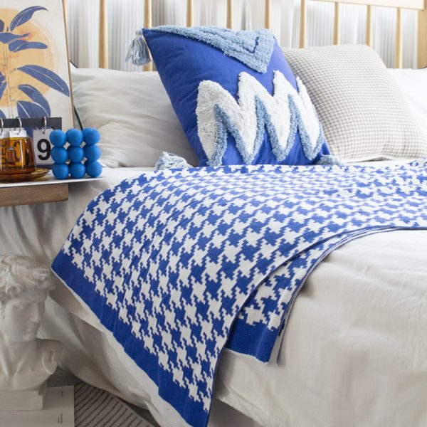 Classic black white INS-style cotton soft blanket for  sofa bed - Image 6