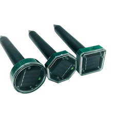 Solar-powered ultrasonic pest repeller
